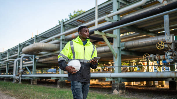 Petroleum sampling and laboratory analysis
